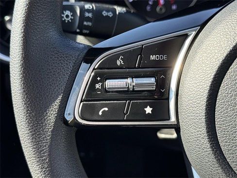 Used 2022 Kia Forte LXS w/ LXS Technology Package image 24