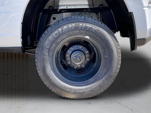 New 2026 RAM 3500 Tradesman AWD/4WD image 34