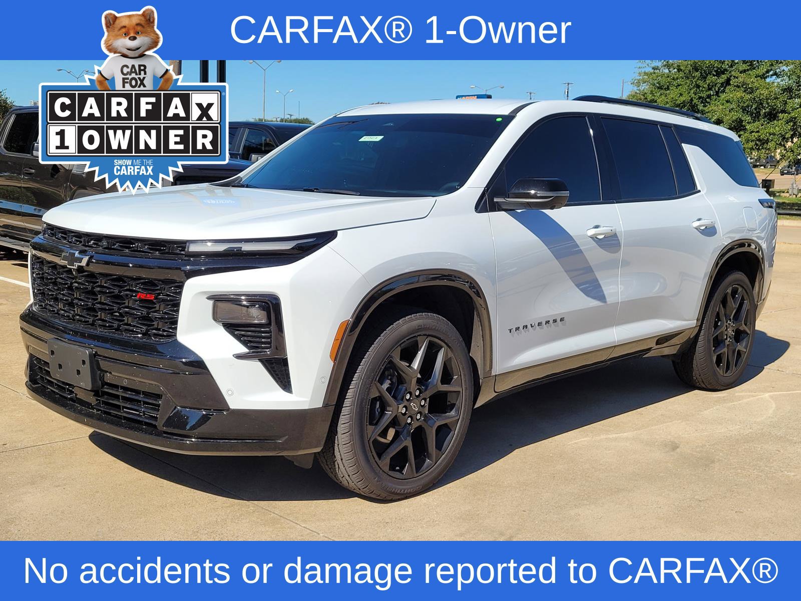 Used 2026 Chevrolet Traverse RS FWD image 2