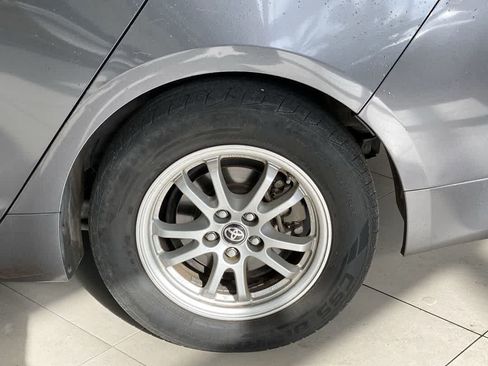 Used 2018 Toyota Prius One w/ Carpet Mat Package FWD image 13