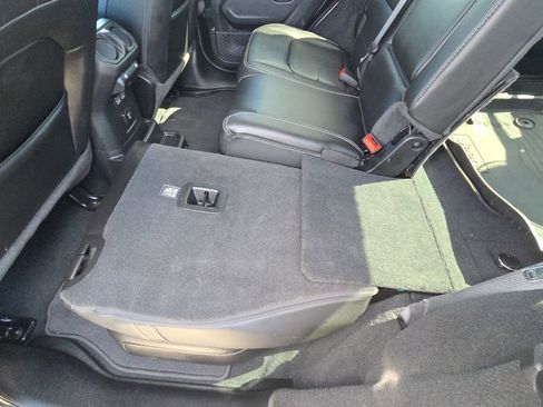 Used 2023 Jeep Wrangler Sahara w/ Cold Weather Group image 27