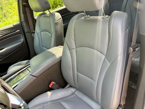 Used 2023 Buick Enclave Essence w/ Experience Buick Package AWD/4WD image 4