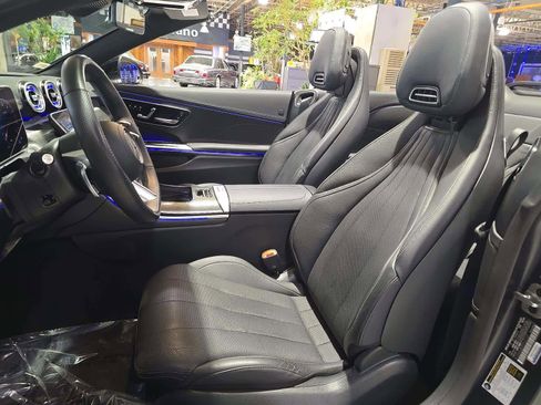 Used 2024 Mercedes-Benz CLE 450 4MATIC Cabriolet image 6