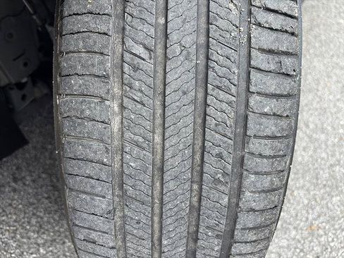 Used 2018 Chevrolet Equinox LT FWD image 10
