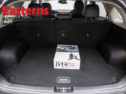 Used 2022 Kia Niro EX w/ Cold Weather Package image 9