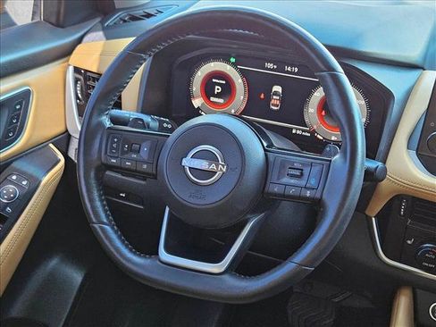 Used 2023 Nissan Rogue Platinum w/ Platinum Premium Package image 13