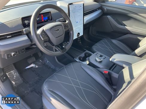Used 2022 Ford Mustang Mach-E Select image 6