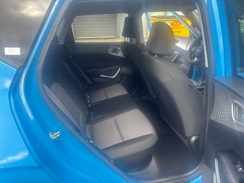 Used 2023 Kia Soul S FWD image 13