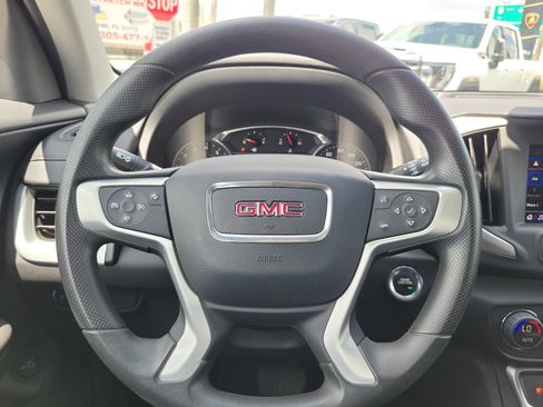Used 2023 GMC Terrain SLE w/ Driver Convenience Package FWD image 18