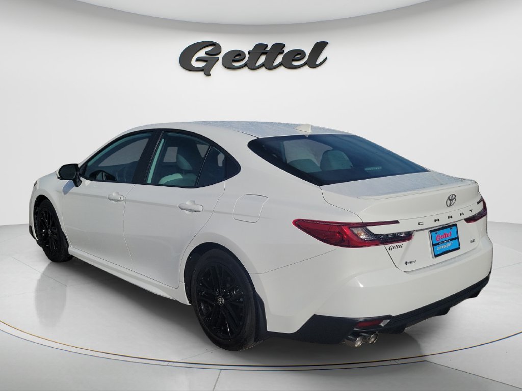 Used 2026 Toyota Camry SE FWD image 7