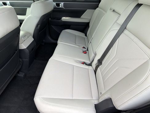 Used 2026 Hyundai Santa Fe SEL FWD image 25