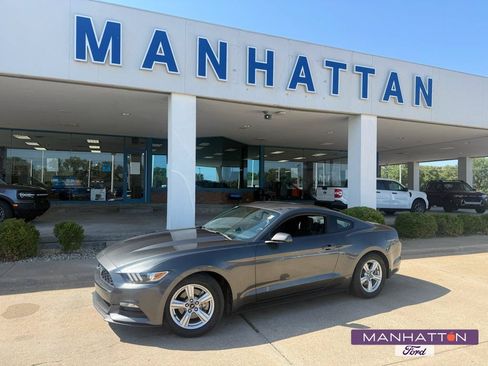 Used 2017 Ford Mustang Coupe RWD image 1
