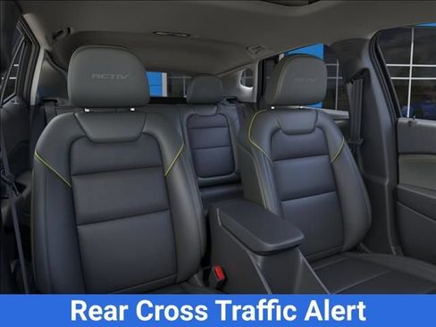 New 2026 Chevrolet Trax ACTIV w/ Sunroof Package FWD image 19