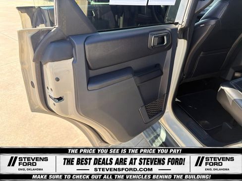 Used 2025 Ford Bronco Outer Banks AWD/4WD image 36
