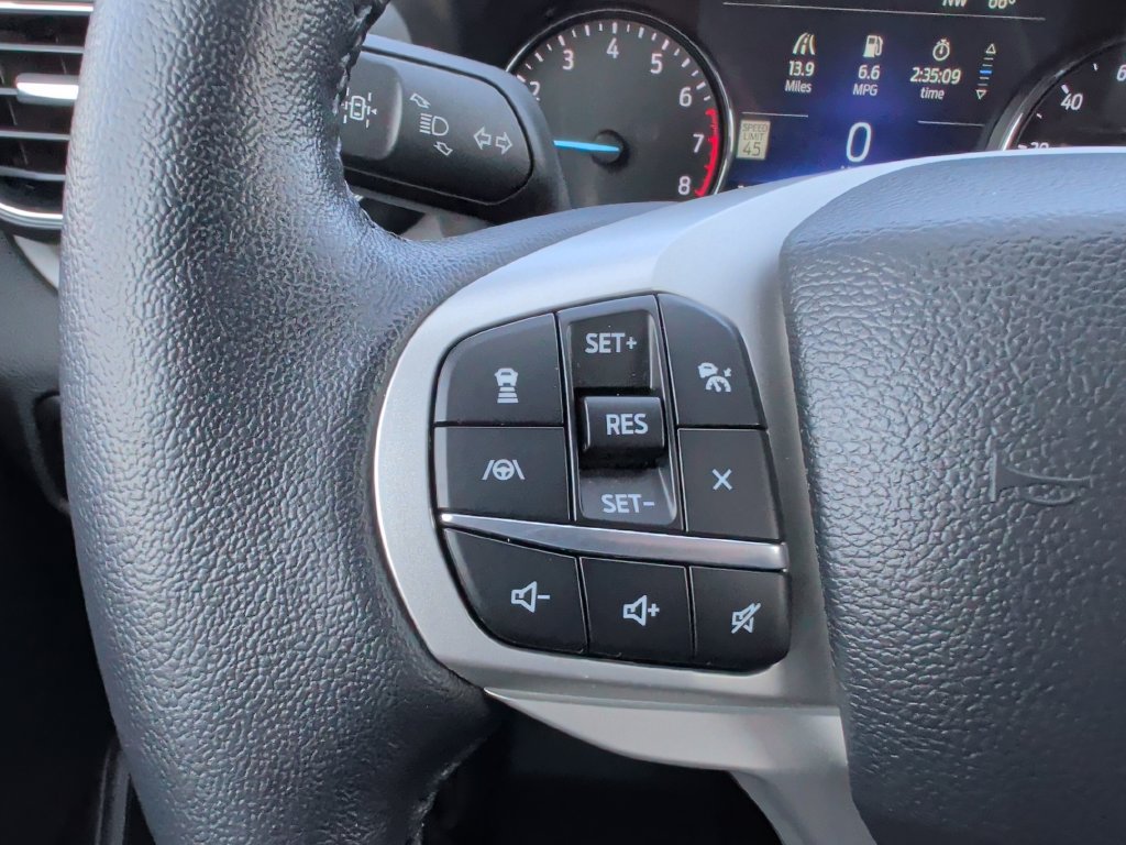 Certified 2023 Ford Explorer XLT w/ Equipment Group 202A AWD/4WD image 27