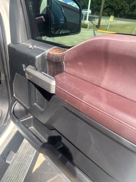 Used 2015 Ford F150 Platinum w/ Technology Package AWD/4WD image 26