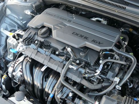 Certified 2025 Hyundai Elantra Sport w/ Cargo Package image 28