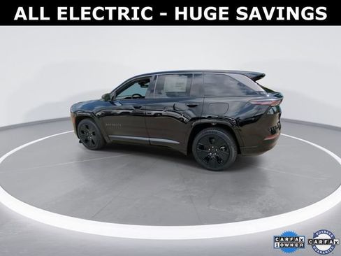 Used 2025 Jeep Wagoneer S Launch Edition image 9