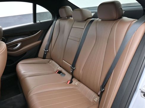 Used 2021 Mercedes-Benz E 450 4MATIC Sedan image 30