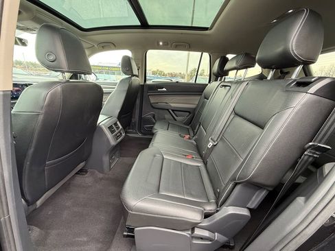 Used 2023 Volkswagen Atlas SE w/ Panoramic Sunroof Package image 25