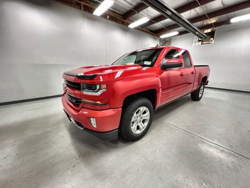 Used 2018 Chevrolet Silverado 1500 LT w/ All Star Edition AWD/4WD image 4