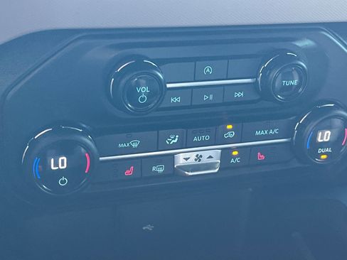 Used 2021 Ford Bronco Wildtrak image 18