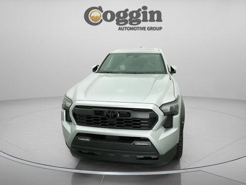 New 2026 Toyota Tacoma TRD Off-Road AWD/4WD image 30