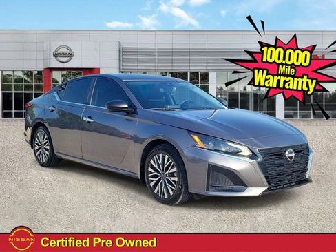 Certified 2024 Nissan Altima 2.5 SV image 1