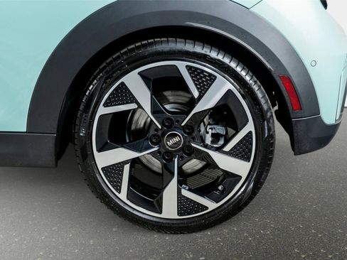 Used 2025 MINI Cooper S image 17