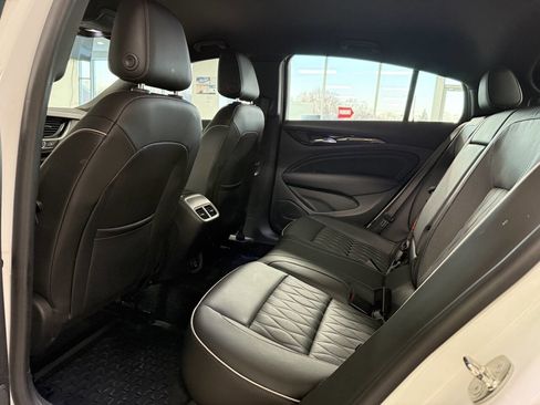 Used 2019 Buick Regal Avenir w/ Driver Confidence Package II image 33