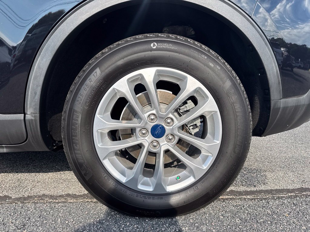 Used 2022 Ford Escape SE w/ Convenience Package FWD image 36