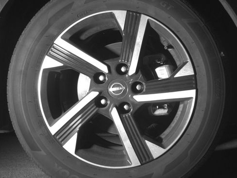 Used 2025 Nissan Sentra SV FWD image 16