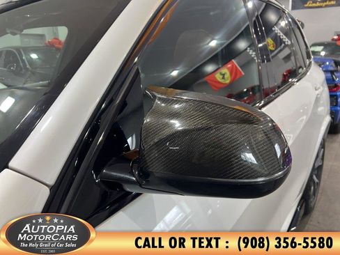 Used 2019 BMW X5 xDrive50i w/ M Sport Package image 9