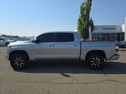 Used 2018 Toyota Tundra Limited w/ Limited Premium Package AWD/4WD image 2