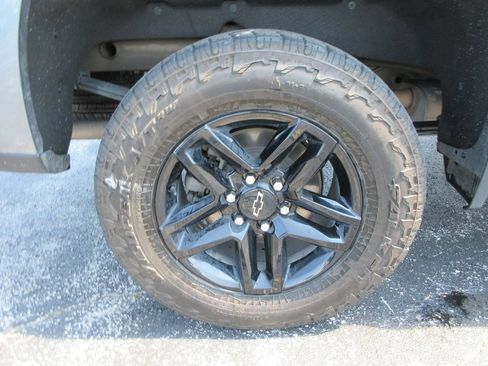 Certified 2021 Chevrolet Silverado 1500 LT Trail Boss w/ Convenience Package II AWD/4WD image 11