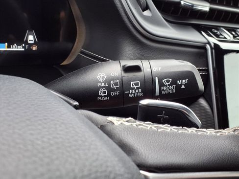 Used 2025 Jeep Grand Cherokee Altitude AWD/4WD image 14