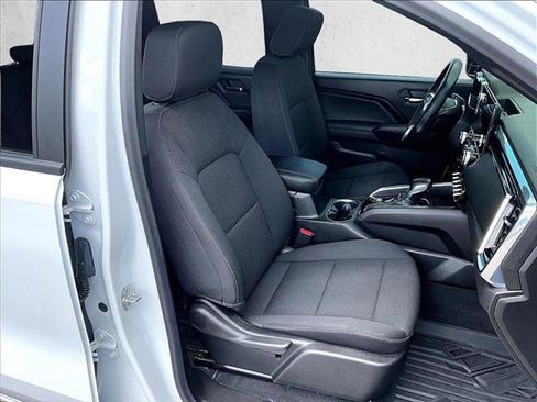 Used 2024 GMC Canyon Elevation w/ Convenience Package RWD image 9