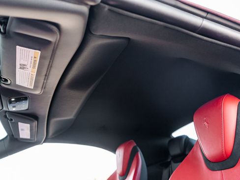 Used 2024 Ferrari Roma Spider image 28