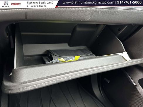 Used 2020 Buick Enclave Premium w/ Sun and Sites Package image 30