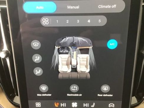 New 2026 Volvo XC60 B5 Plus w/ Climate Package image 26