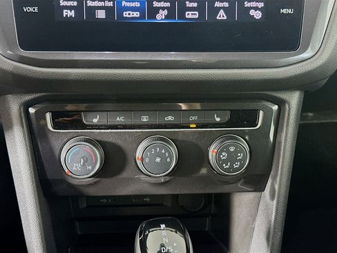Used 2024 Volkswagen Tiguan S image 23