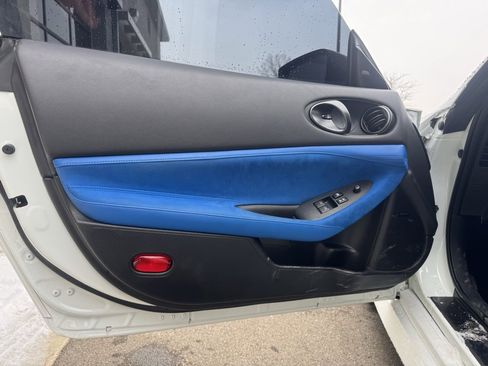 Used 2023 Nissan Z Performance w/ Floor Mat Package (L93) image 15