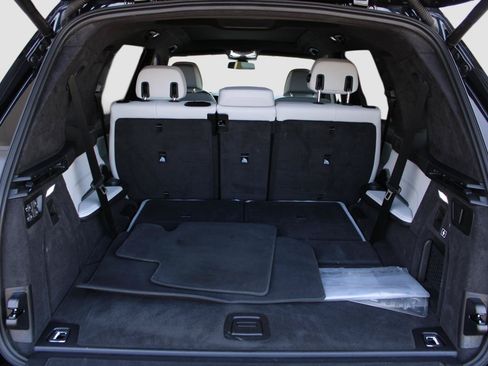 Used 2025 BMW X7 xDrive40i w/ M Sport Package AWD/4WD image 39