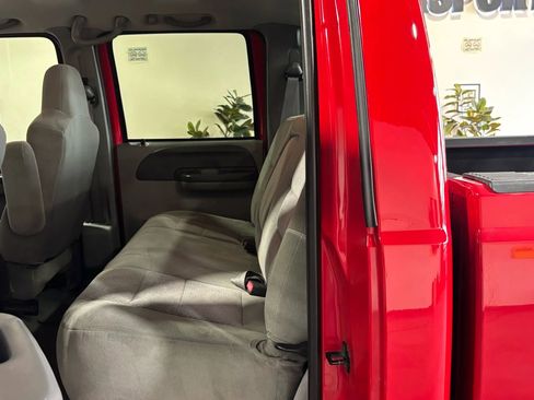 Used 2003 Ford F250 XLT AWD/4WD image 12