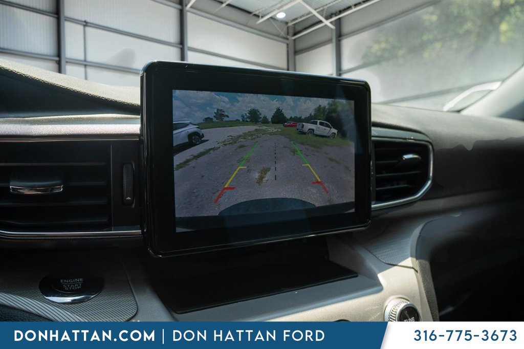Used 2023 Ford Explorer XLT w/ Equipment Group 202A AWD/4WD image 8