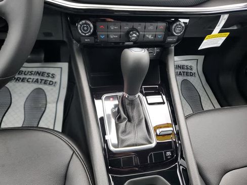 New 2026 Jeep Compass Limited image 19