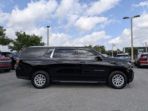 Certified 2024 Chevrolet Suburban LT AWD/4WD image 2