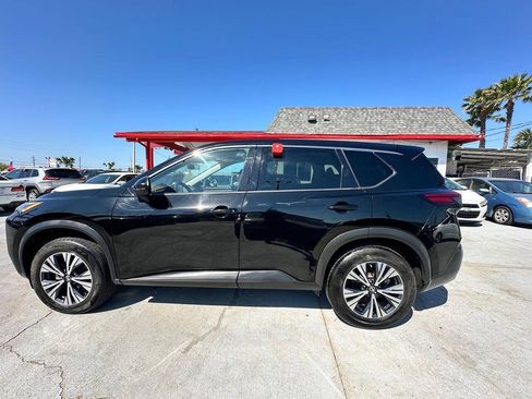 Used 2021 Nissan Rogue SV FWD image 3