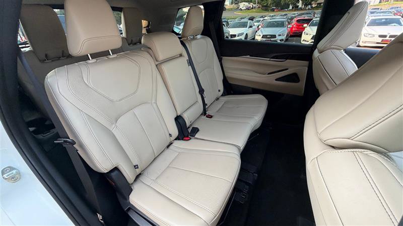 Used 2023 INFINITI QX60 Pure w/ Cargo Package AWD/4WD image 21