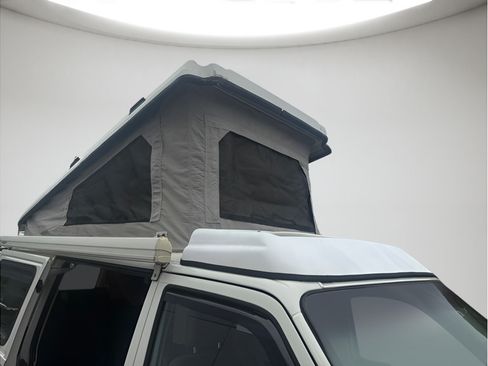 Used 2001 Volkswagen Eurovan FWD image 18